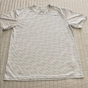 Nike Sri-fit gray short sleeves shirt size medium